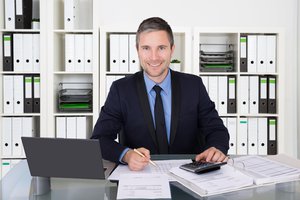 ENGLISH TRANSLATION OF EL CONTADOR visual data 4