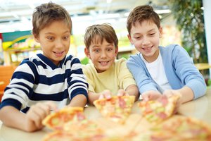 We are hungry in Spanish | English to Spanish Translation