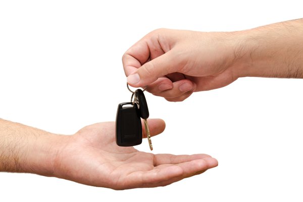 an image to describe the word 'to give'
                
                which generally used in a context of to hand over
                
                