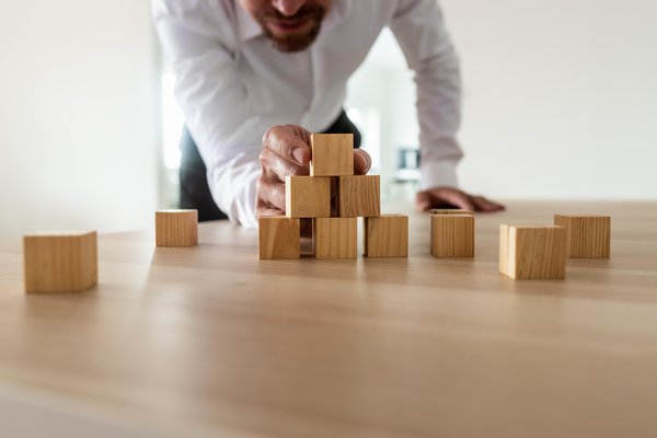Steady in Spanish | English to Spanish Translation - SpanishDictionary.com