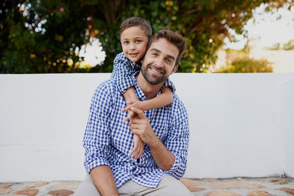 Take after | Traductor de inglés a español - inglés.com