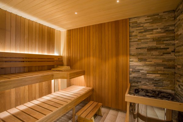 Una Sauna Spanish To English Translation SpanishDict