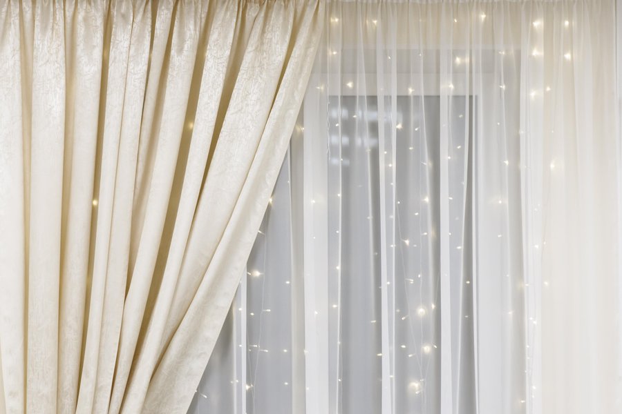Drapes in Spanish English to Spanish Translation