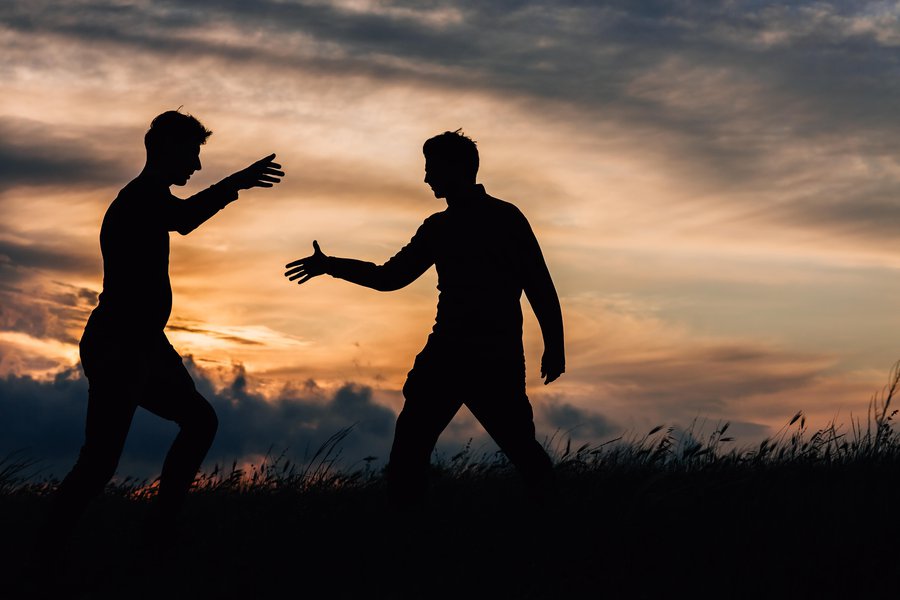 Chum in Spanish English to Spanish Translation