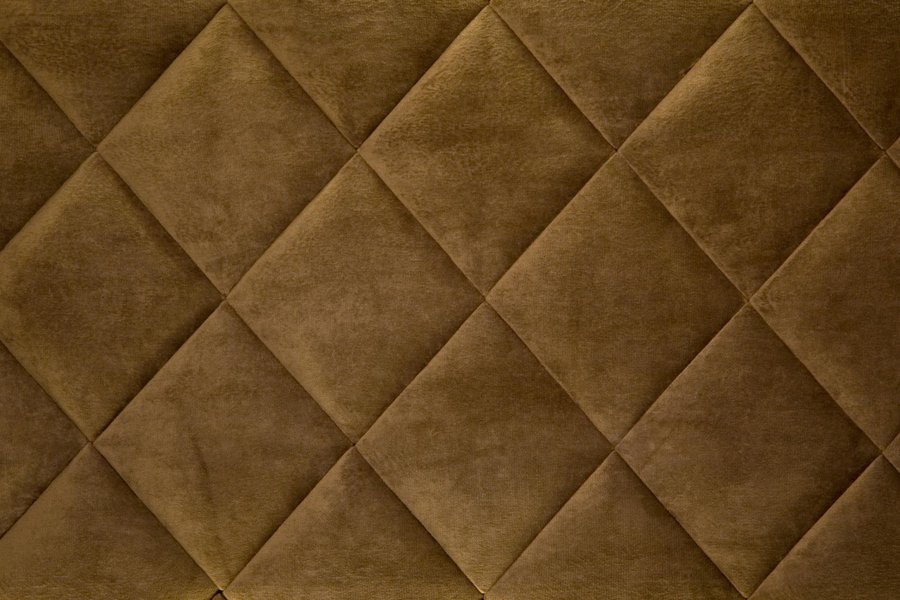 Suede in Spanish English to Spanish Translation