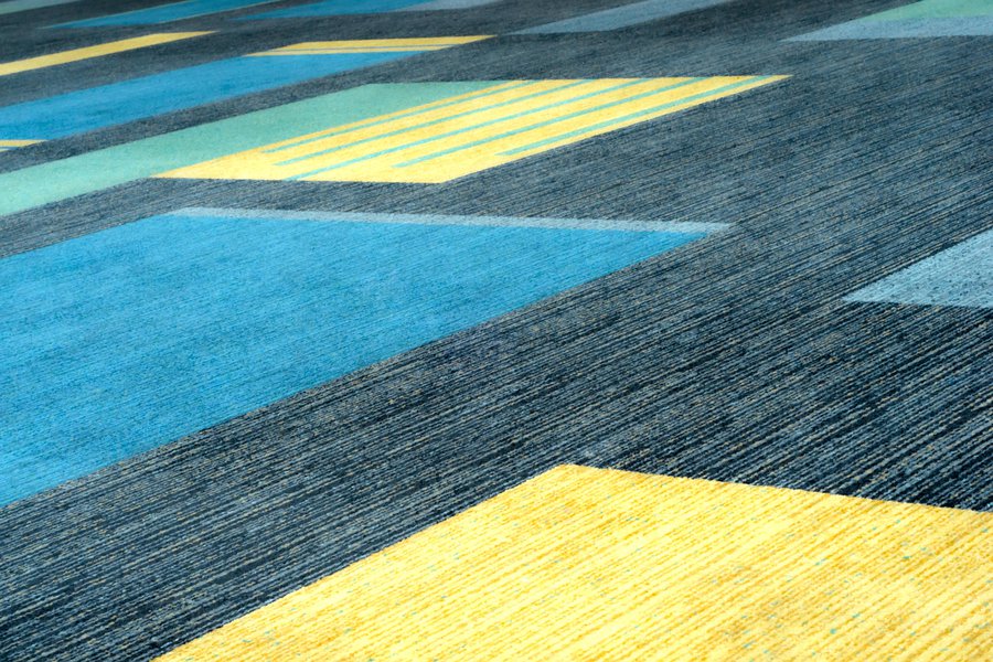 La alfombra | Spanish to English Translation - SpanishDict