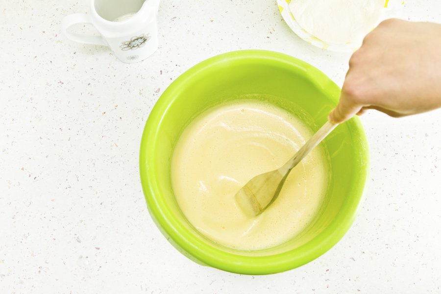 Stir in Spanish English to Spanish Translation