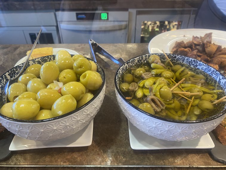 Guide to Spanish Tapas | SpanishDictionary.com